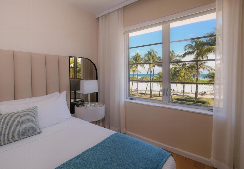 Avalon Hotel image 33