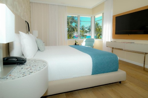Avalon Hotel image 41